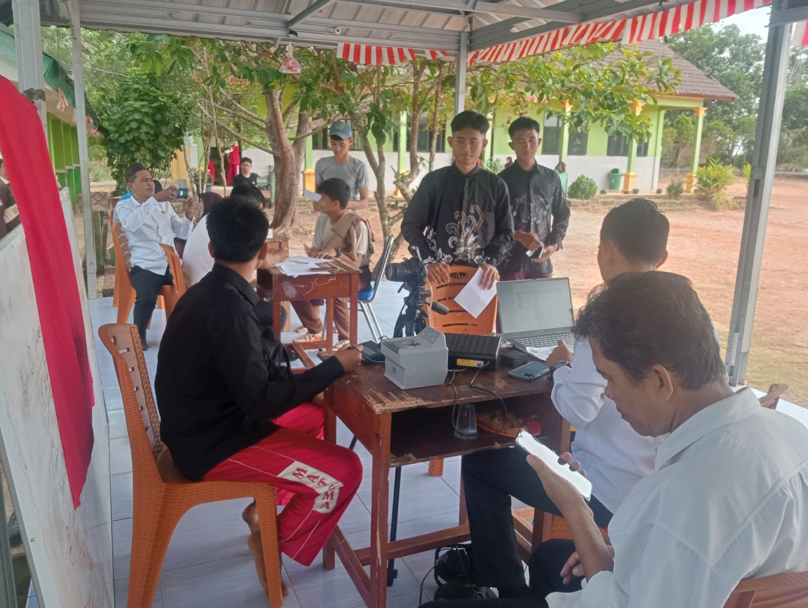 PELAYANAN PEREKAMAN KTP ELEKTRONIK DI MAN 2 BANGKA FILIAL